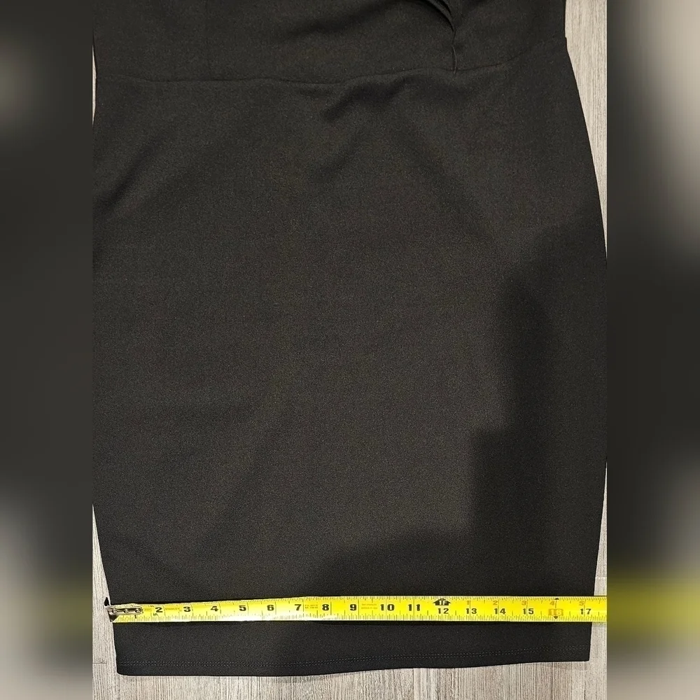 Size XL | Emerald Sundae Womens Black Bodycon Ruffle Trum Neckline Dress - Picture 8 of 12